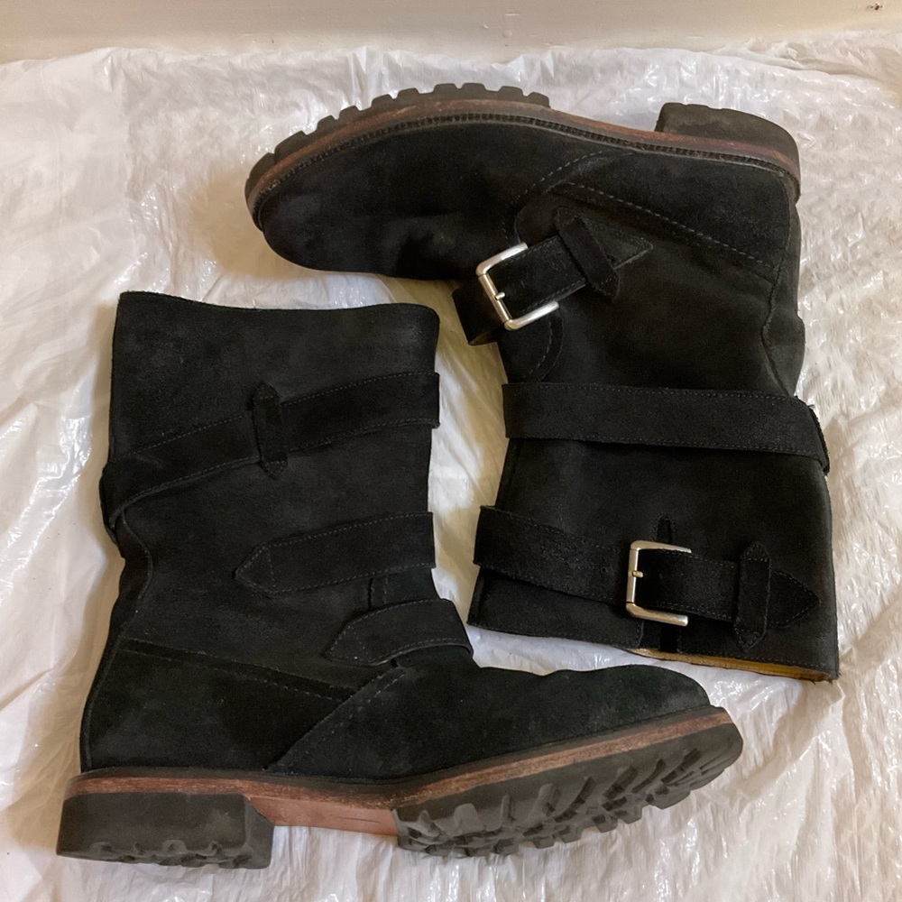 ❌ J. Shoes Mid-Calf Suede Boots